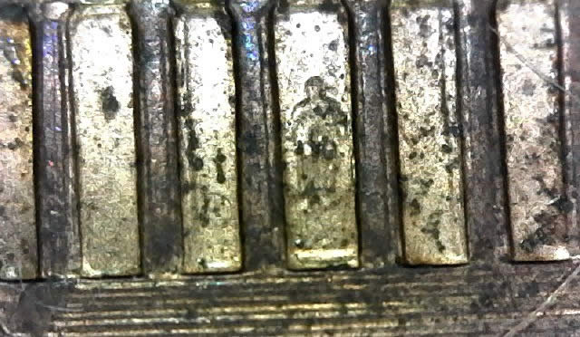 2003-Lincoln-Cent-With-Bar-Column-DDR-Look-In-The-Statue-To-The-Right